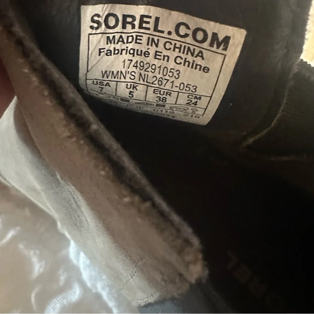 Sorel Emelie Chelsea Taupe Boots Size 7 Waterproof